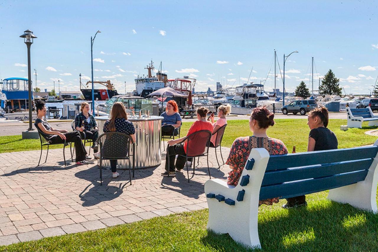 Park Point Marina Inn Duluth Buitenkant foto